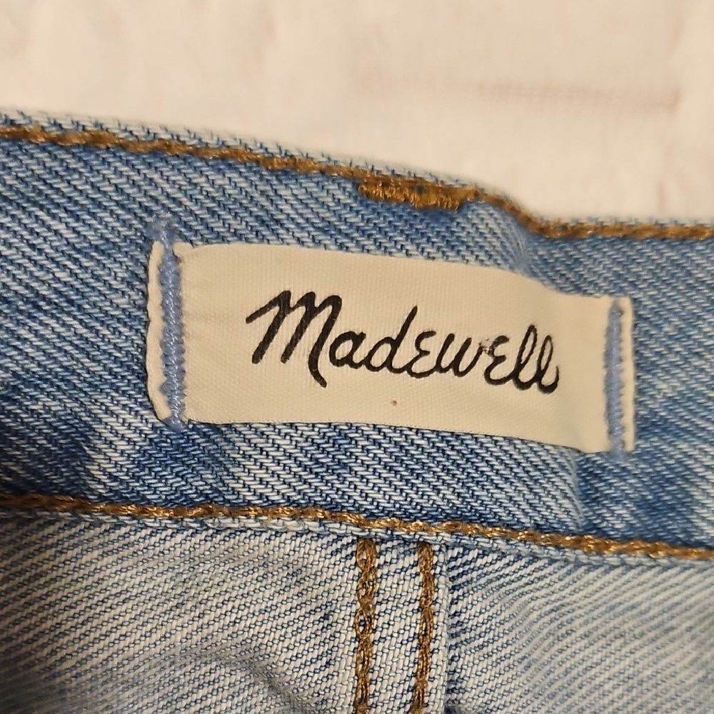 Madewell Relaxed Denim Shorts- 4 Button Fly- Distressed- Size 26 - Picture 6 of 8